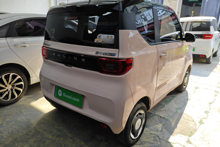 五菱汽车 宏光MINIEV 2021款 马卡龙臻享款 三元锂车身外观7
