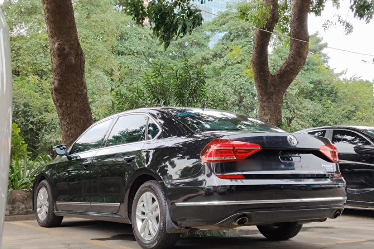 大众 帕萨特 2016款 330TSI DSG尊荣版车身外观6004