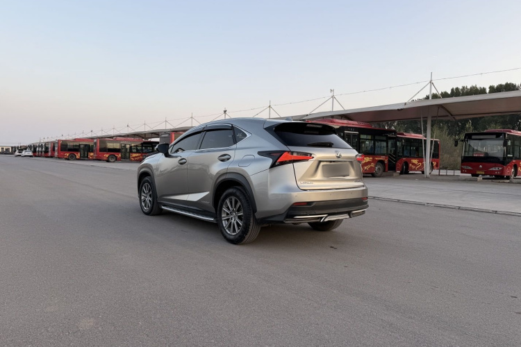 雷克萨斯NX 2015款 300h 前驱 锋尚版车身外观6005