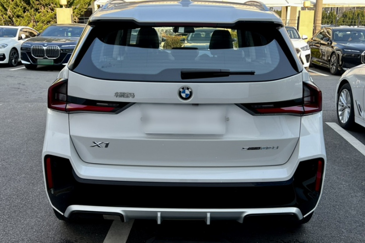 宝马X1 2023款 sDrive25Li M运动套装车身外观6003