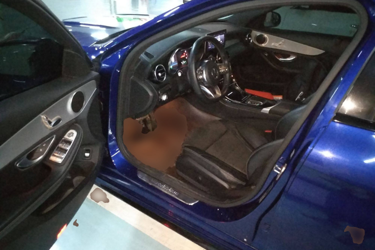 奔驰C级 2019款 C 260 运动版中控内饰20