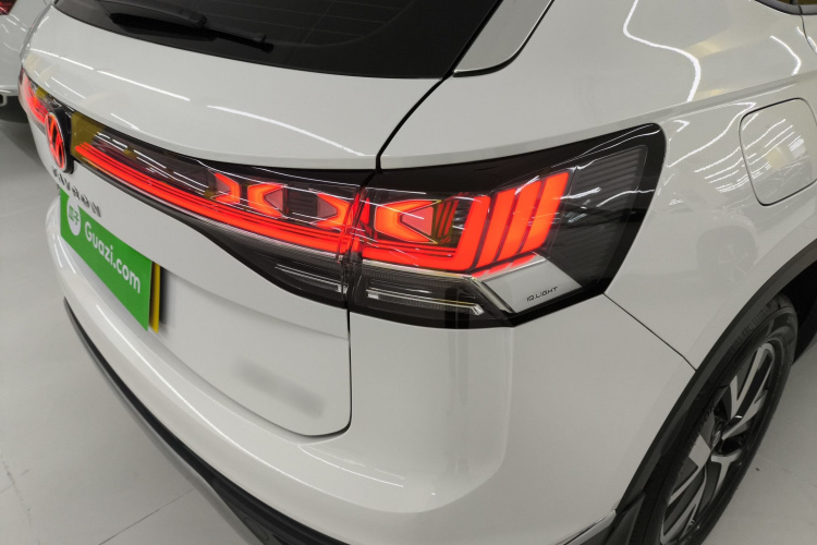 大众 探岳 2024款 300TSI 两驱豪华Plus进阶版车身外观9