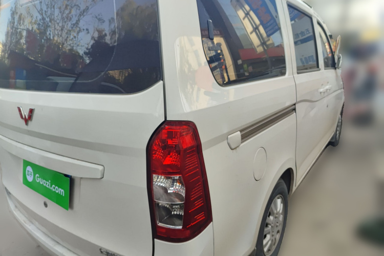 五菱汽车 五菱荣光V 2016款 1.5L标准型车身外观6005