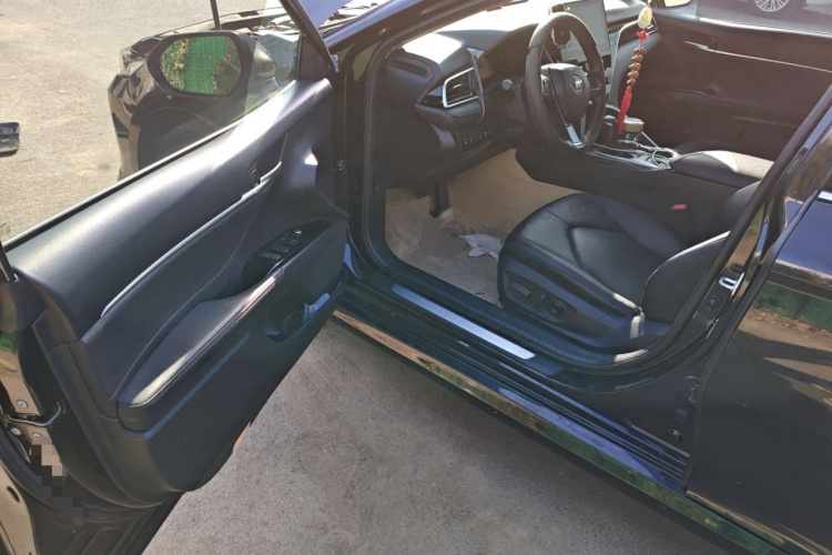 丰田 凯美瑞 2021款 2.5G 豪华版中控内饰7003