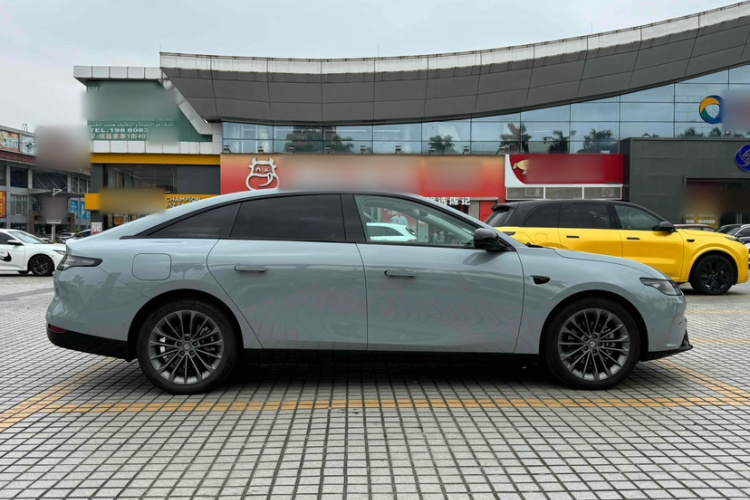 零跑汽车 零跑C01 2024款 增程 316尊享版车身外观6008