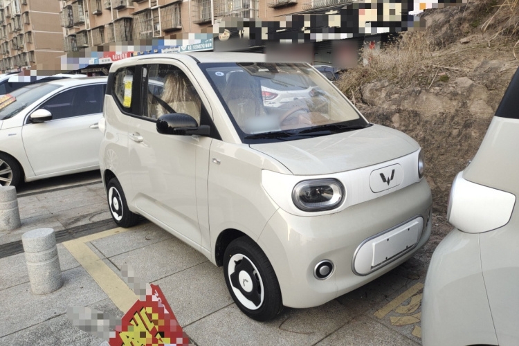 五菱汽车 宏光MINIEV 2024款 第三代 215km 青春版车身外观6002