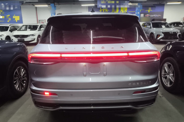 林肯 冒险家 2024款 1.5T 两驱尊雅混动版车身外观6