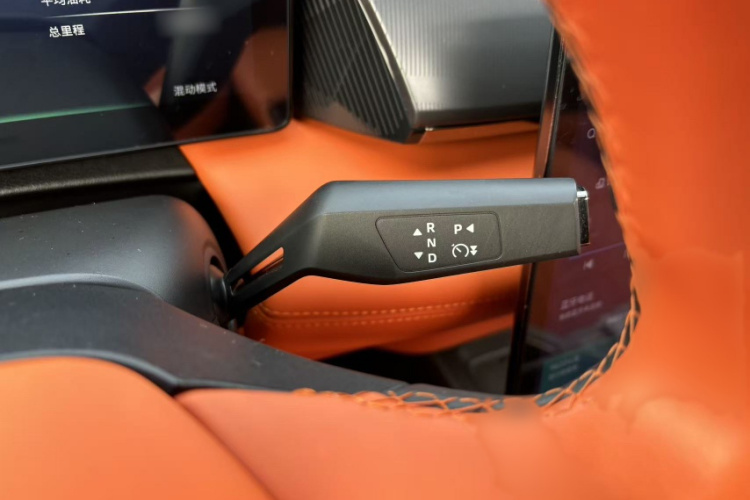 东风风神 风神L7新能源 2024款 205 Plus局部细节18