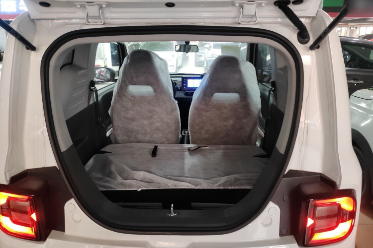 吉利银河 2025款 210km 熊猫骑士局部细节23