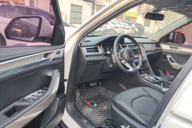众泰 大迈X7 2018款 2.0T 自动尊贵型中控内饰20