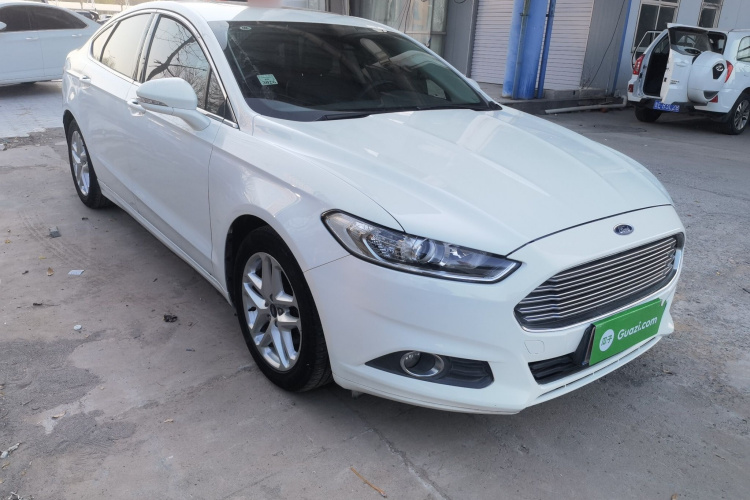 福特 蒙迪欧 2013款 1.5L GTDi180时尚型车身外观3