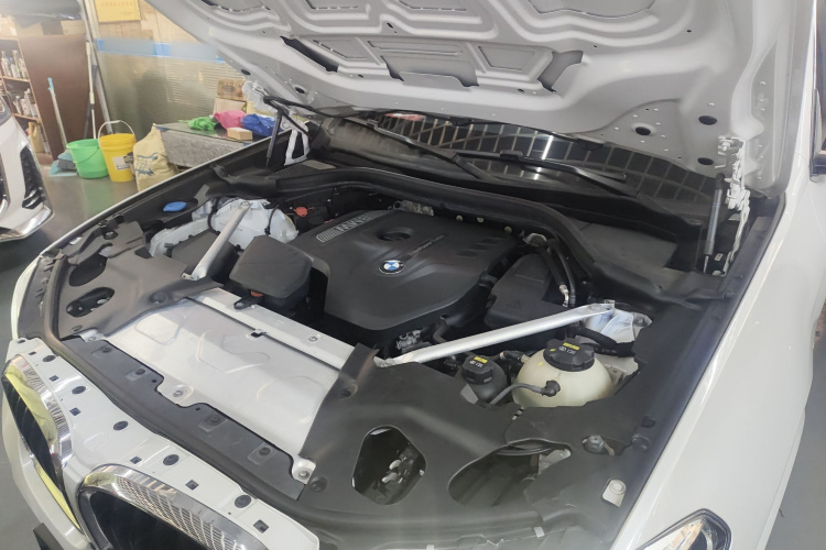 宝马X3 2018款 xDrive25i M运动套装 国VI机舱底盘24
