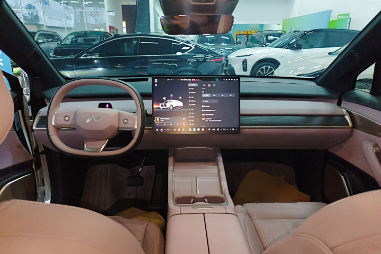 乐道L60 2025款 60kWh 后驱版中控内饰7002