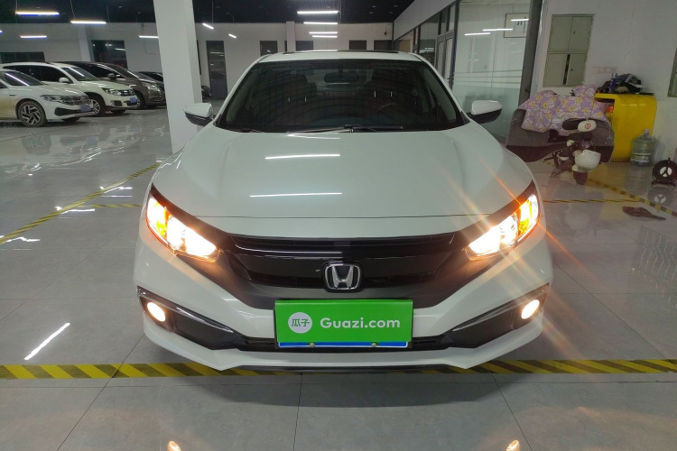 本田 思域 2019款 220TURBO CVT劲动版 国VI车身外观2