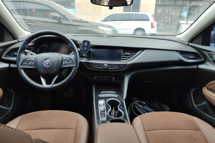 别克 君威 2020款 552T 豪华型中控内饰12