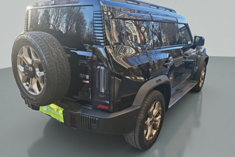 捷途旅行者 2023款 2.0T 四驱征服PRO车身外观7