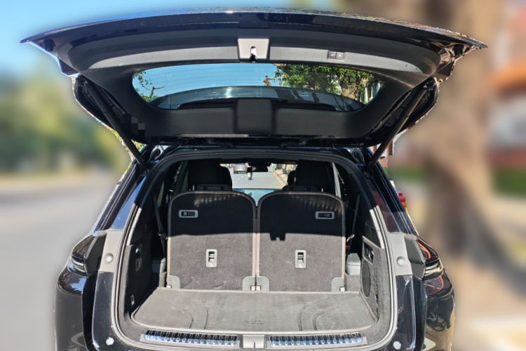 理想汽车 理想L8 2023款 Pro中控内饰23