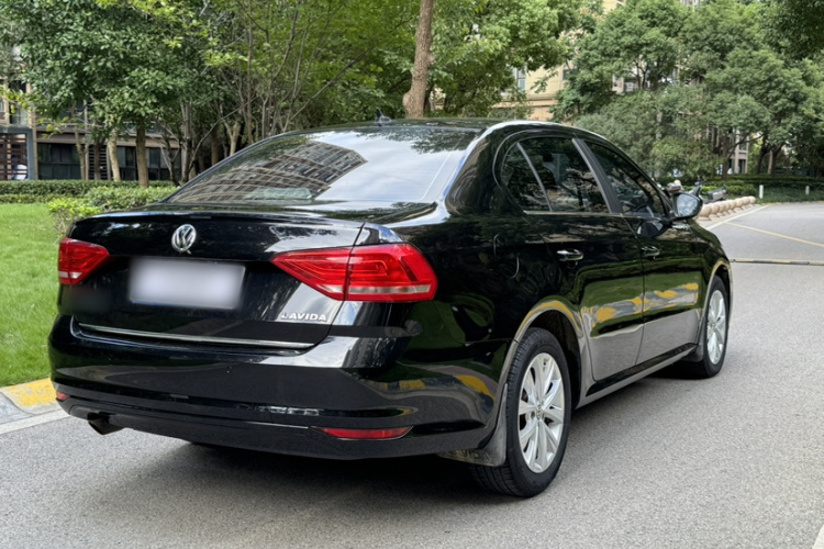 大众 朗逸 2017款 1.6L 自动舒适版车身外观6006