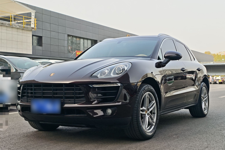 保时捷 2014款 Macan 2.0T车身外观1