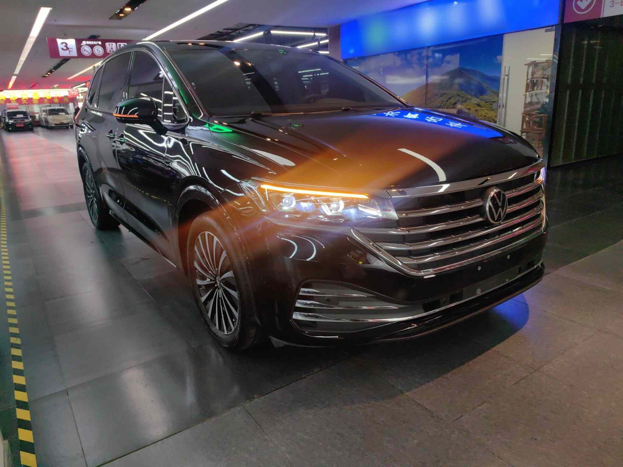 大众 威然 2024款 380TSI 尊贵版(3)