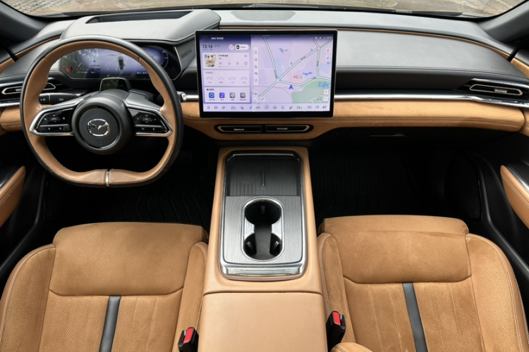 马自达EZ-6 2024款 增程200智尊版中控内饰7005