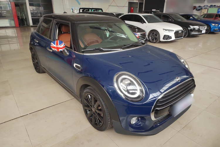 MINI 2018款 1.5T COOPER 艺术家 五门版车身外观6002
