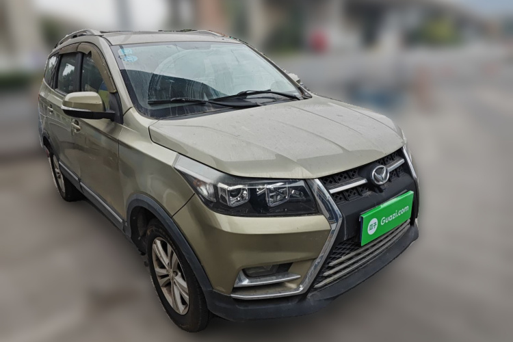 北汽幻速S3 2016款 S3L 1.5L 手动尊贵型车身外观3