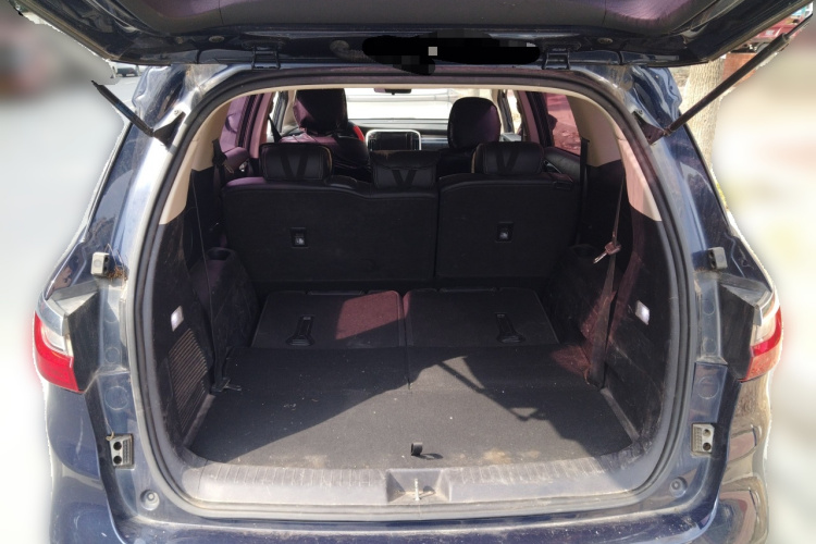 比亚迪 宋MAX 2017款 1.5T 自动智联豪华型 7座局部细节23