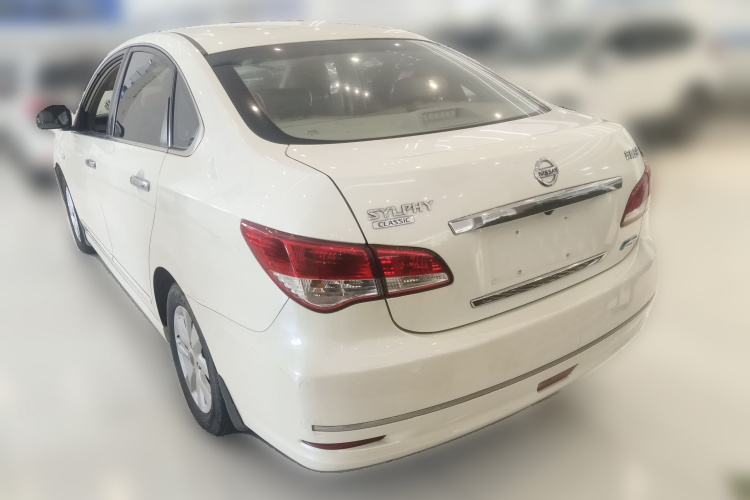 日产 轩逸 2018款 经典 1.6XE CVT舒适版车身外观5