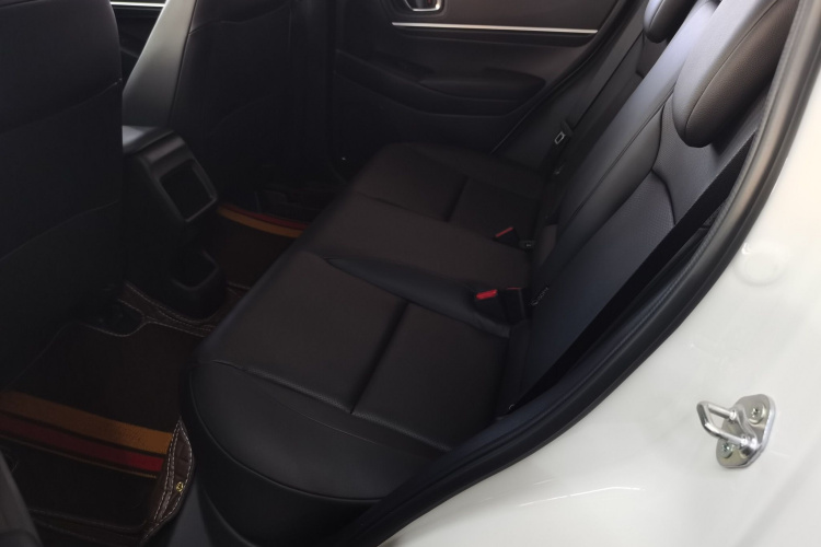 本田e:NS1 2022款 e型版中控内饰21