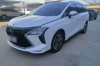 东风风行 风行游艇 2022款 1.5T DCT追风版