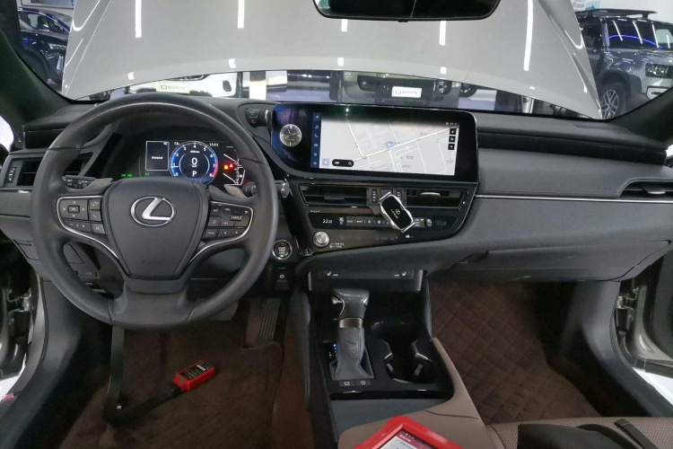 雷克萨斯ES 2022款 200 卓越版中控内饰7002