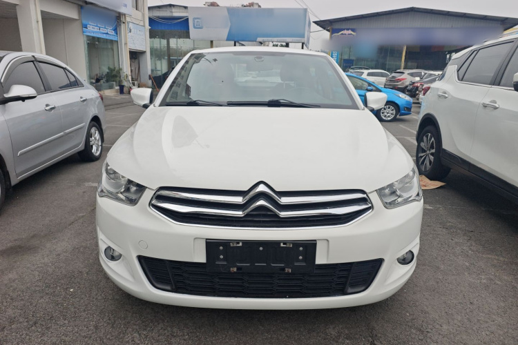 雪铁龙 爱丽舍 2016款 1.6L 自动时尚型车身外观2