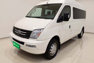 上汽大通MAXUS 新途V80 2023款 2.0T 手动经典傲运通长轴中顶6/7/8/9座