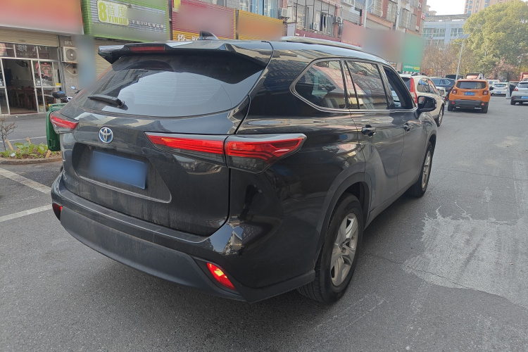 丰田 汉兰达 2023款 2.5L智能电混双擎两驱精英版 5座车身外观7