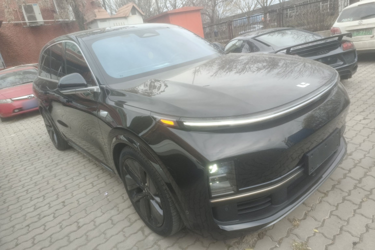 理想汽车 理想L8 2024款 Pro车身外观3