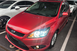 福特 福克斯 2013款 两厢经典 1.8L 手动时尚型