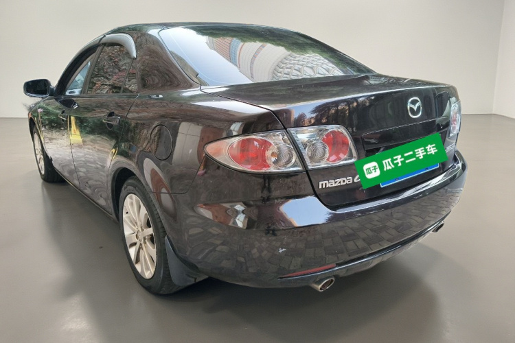 马自达6 2013款 2.0L 自动时尚型车身外观5