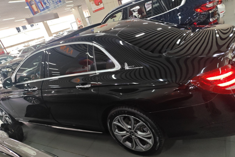 奔驰E级 2020款 改款 E 300 L 运动时尚型车身外观6003