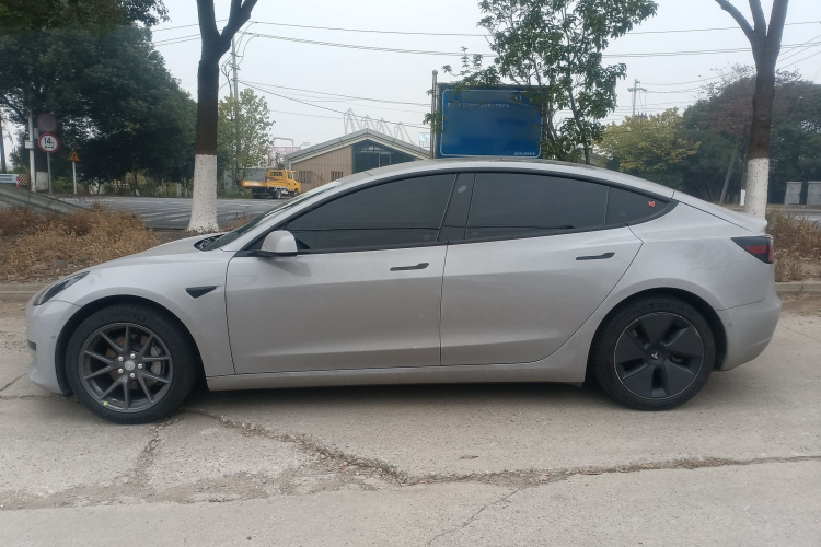 特斯拉 Model 3 2022款 后轮驱动版车身外观6003