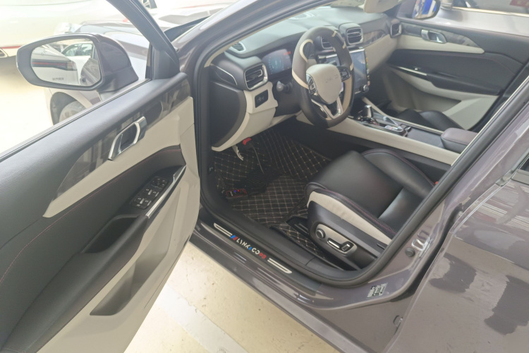 领克03 2018款 1.5TD DCT型Pro版 国V中控内饰20