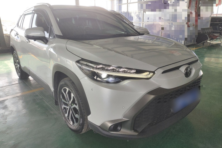 丰田 锋兰达 2022款 2.0L CVT豪华版车身外观3