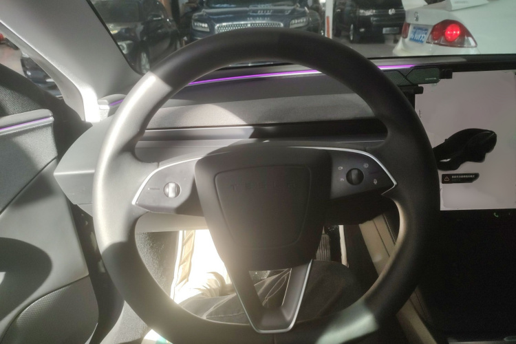 特斯拉 Model 3 2023款 后轮驱动版局部细节13