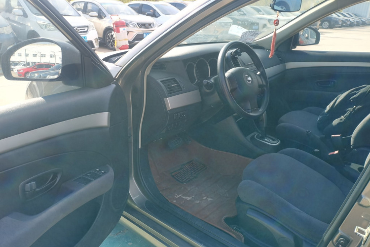 日产 轩逸 2016款 经典 1.6XE 自动领先版中控内饰20