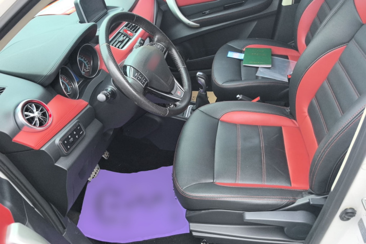 哈弗H1 2015款 1.5L AMT尊贵型局部细节19