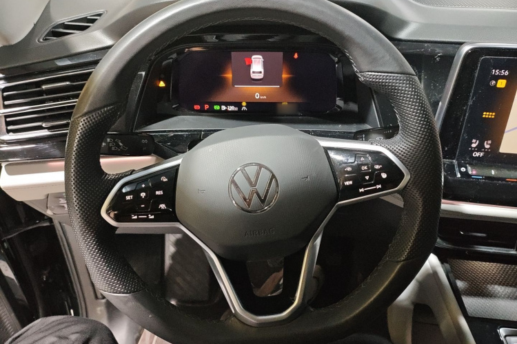 大众 途昂 2024款 530 V6 四驱尊崇豪华版中控内饰13