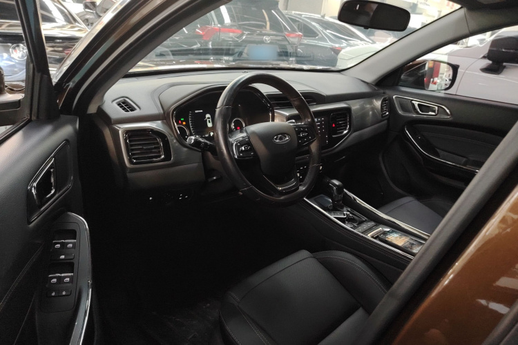 奇瑞 瑞虎8 2018款 1.5TCI 自动尊贵型 5座局部细节19