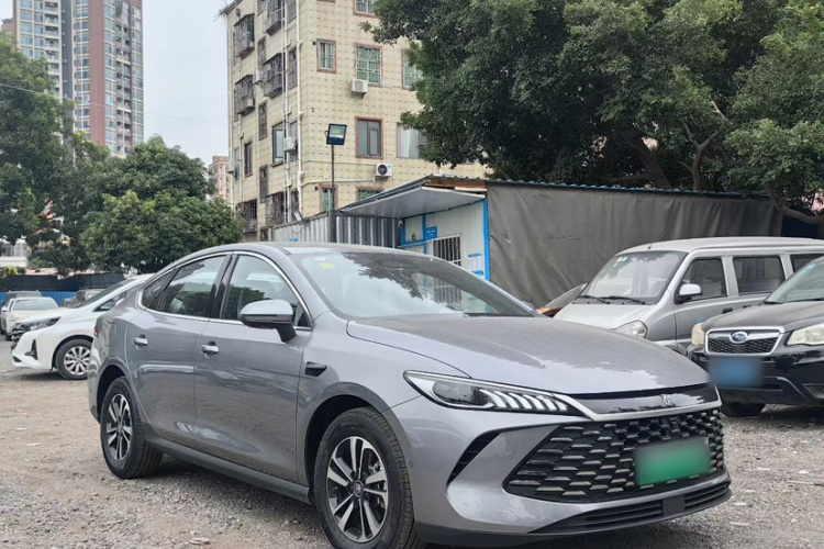 比亚迪 秦PLUS 2025款 DM-i 智驾版 55KM超越型车身外观6007