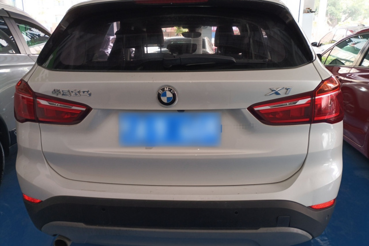 宝马X1 2016款 sDrive18Li 时尚型车身外观6004