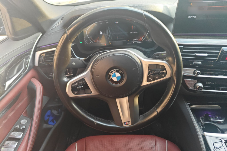 宝马5系 2022款 改款 525Li M运动套装中控内饰13